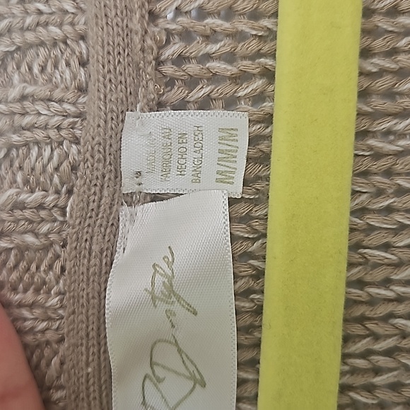 Knit Sweater top - Picture 3 of 3